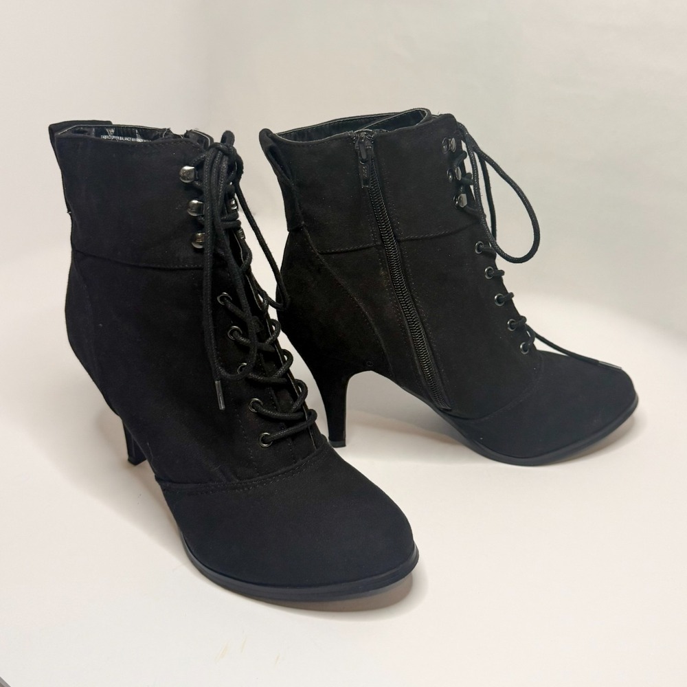 Diba Black Heeled Ankle Boots‎ Womens 9.5 Gothic Dark Academia Lace-Up